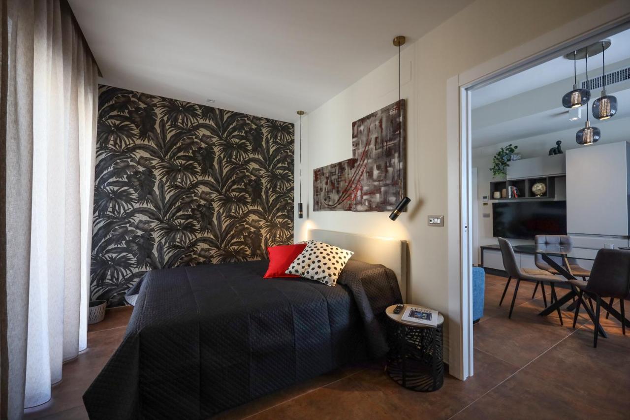 Visconti 46 Central Apartments Bari Esterno foto